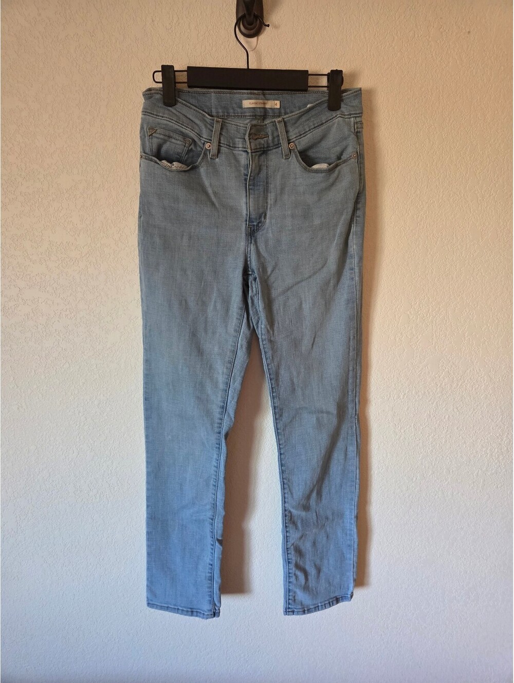 Levi's Classic Straight Light Wash Denim Jeans Size 4